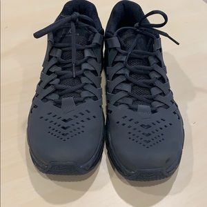 LIKE NEW Nike Lunar Fingertrap Sneakers